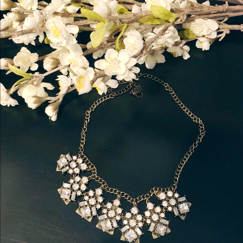 Elegant Rhinestone Necklace